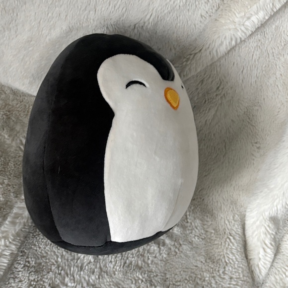 Squishmallows Luna the Penguin 7.5” Plush 🖤 No Tag | Kawaii Winter Bird | Soft - Picture 4 of 4